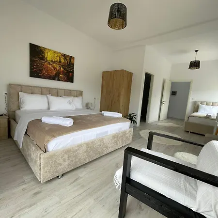 Pensión Ilvi Gjirokastër